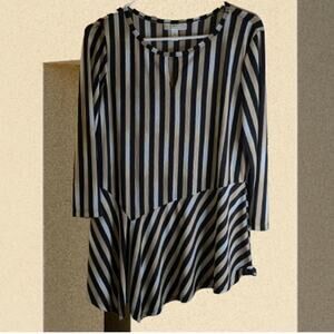 Dana Buchman Medium 3/4 sleeve polyester striped black & Tan woman's top